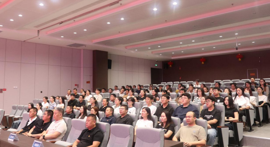 必赢网络游戏平台集团｜观阅兵盛况 汲奋进力量 驱动企业高质量发展